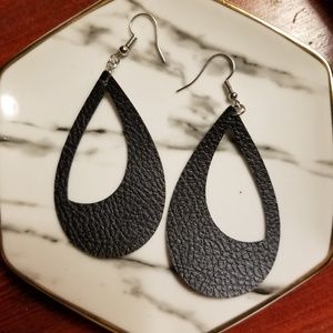 💎Handmade Faux Leather Earrings